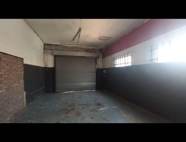 60M² WAREHOUSE TO LET IN CITY WEST